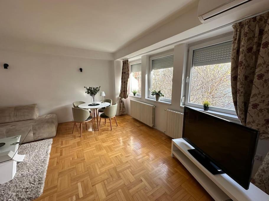 Nn Apartment Skopje Extérieur photo
